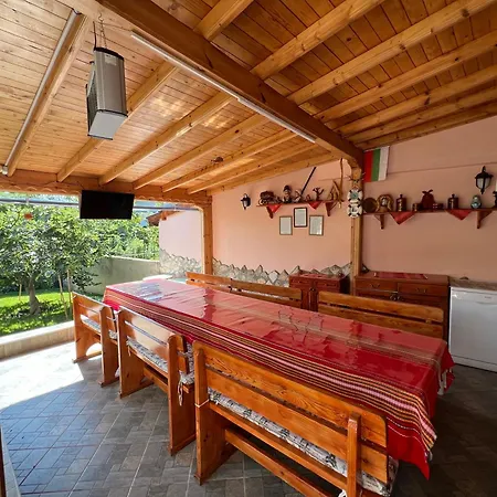 Karina Guest house